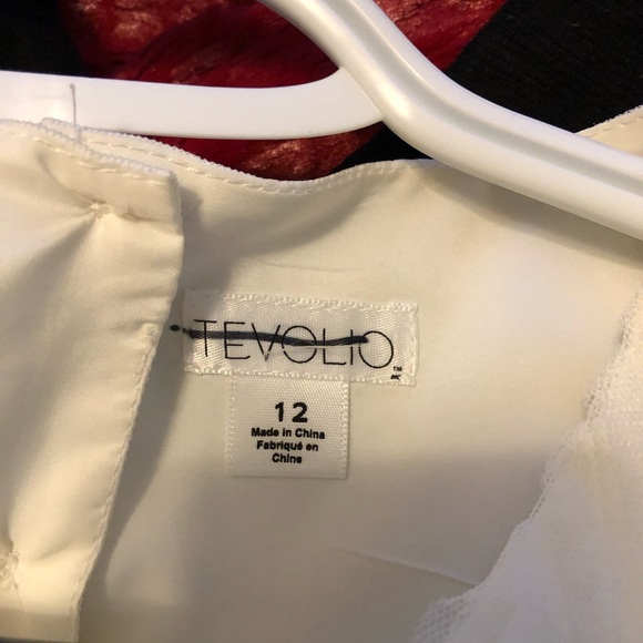 🎉🎉Host Pick!🎉🎉Flower Girl Tevolio Ivory Roses Tulle Dress - Picture 12 of 16